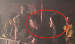 网红大logo 带你去吃瓜瓜哥视频,网红大Logo带你领略“吃瓜瓜哥”的美食之旅