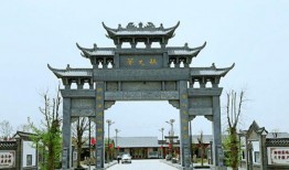 网红大logo 带你去吃瓜瓜哥视频,网红大Logo带你领略“吃瓜瓜哥”的美食之旅